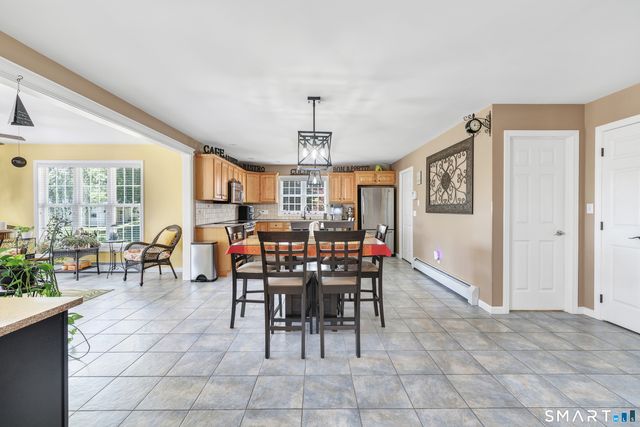 11 Ten Coat Lane, Shelton, CT 06484