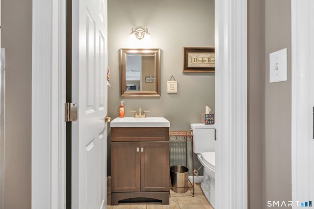 11 Ten Coat Lane, Shelton, CT 06484
