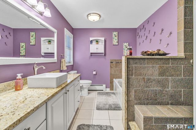 11 Ten Coat Lane, Shelton, CT 06484