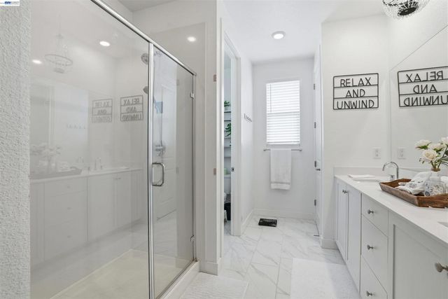 1785 Flaxen Ct, Manteca, CA 95337