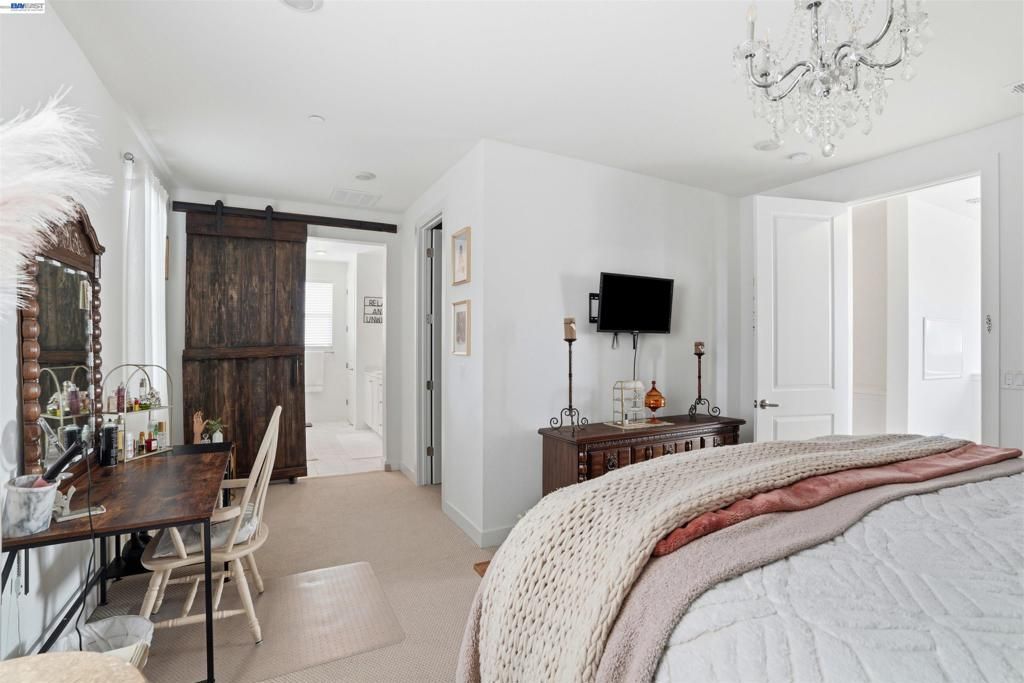 Image 16 of property listing at 1785 Flaxen Ct, Manteca, CA 95337