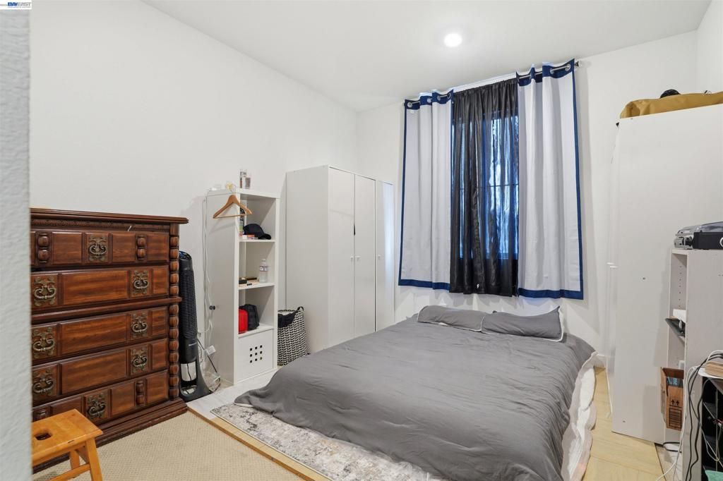 Image 19 of property listing at 1785 Flaxen Ct, Manteca, CA 95337