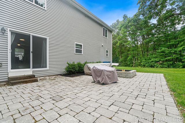 1672 E Ryan Woods Circle, Allegan, MI 49010