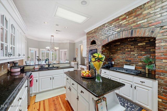 112 Saddle Creek Cove, Canton, MS 39046