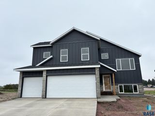 2124 E Alexa St Street, Brandon, SD 57005
