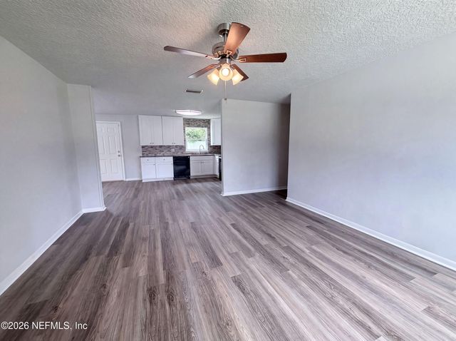 411 CAPRICORN Lane, Orange Park, FL 32073