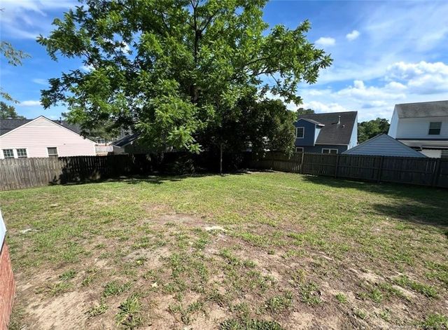 1319 Levy Drive, Fayetteville, NC 28305