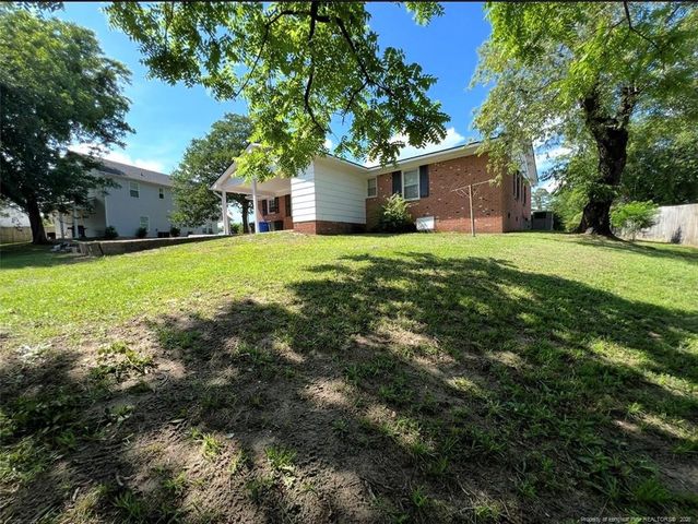 1319 Levy Drive, Fayetteville, NC 28305