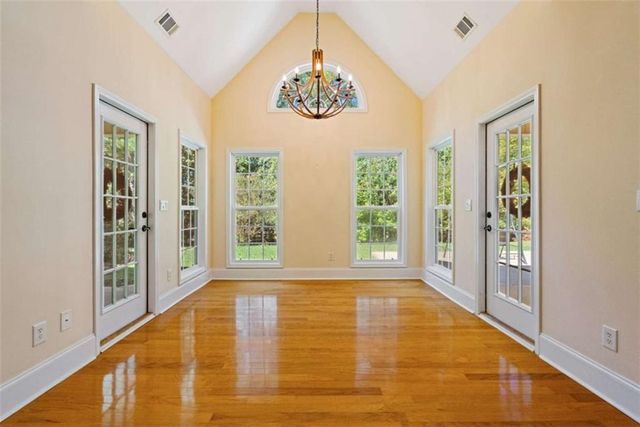 304 Pembroke Court, Mcdonough, GA 30252