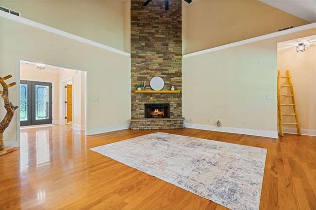 304 Pembroke Court, Mcdonough, GA 30252