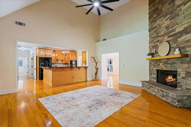 304 Pembroke Court, Mcdonough, GA 30252