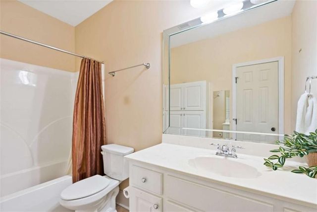 304 Pembroke Court, Mcdonough, GA 30252