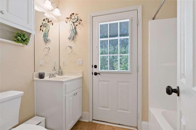 304 Pembroke Court, Mcdonough, GA 30252