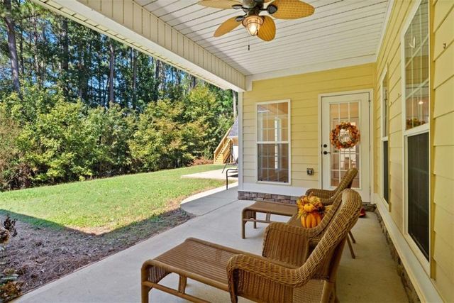 304 Pembroke Court, Mcdonough, GA 30252