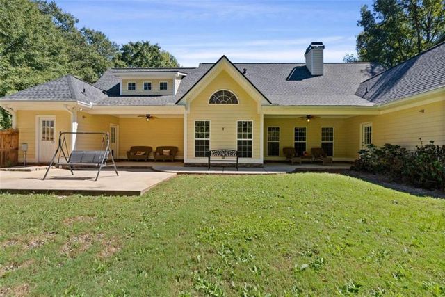 304 Pembroke Court, Mcdonough, GA 30252