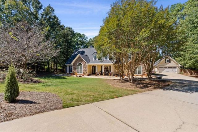304 Pembroke Court, Mcdonough, GA 30252