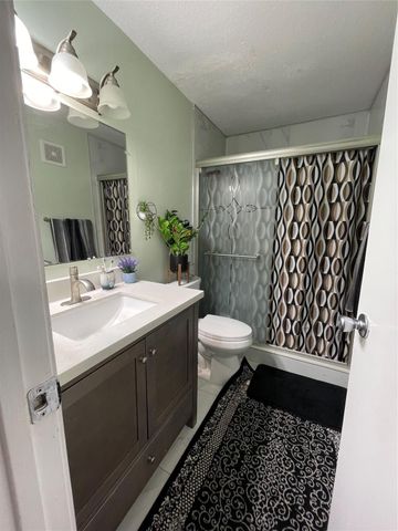 6500 E Sands Point Drive 707, Houston, TX 77074