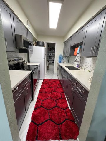 6500 E Sands Point Drive 707, Houston, TX 77074