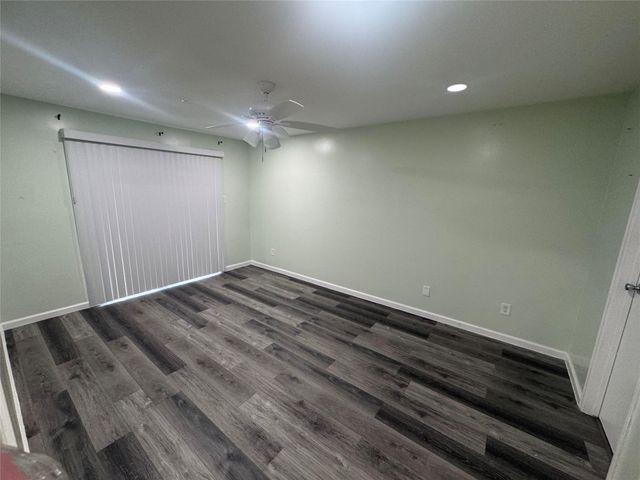 6500 E Sands Point Drive 707, Houston, TX 77074