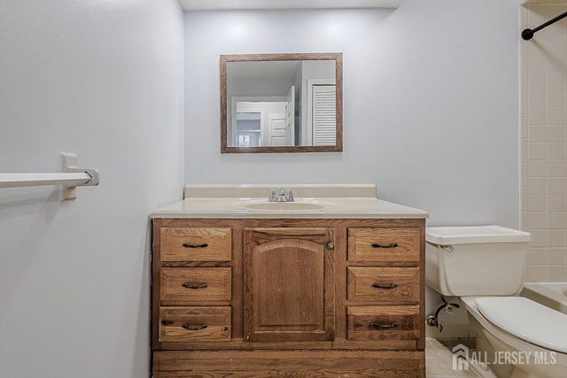 236 Blew Court, East Brunswick, NJ 08816