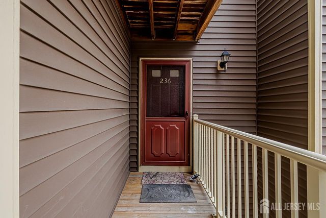 236 Blew Court, East Brunswick, NJ 08816