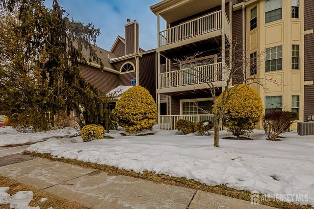 236 Blew Court, East Brunswick, NJ 08816