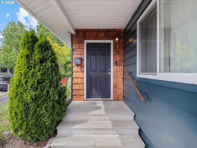 3730 Se 64TH Ave, Portland, OR 97206
