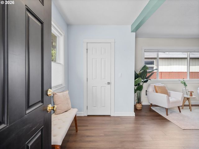 3730 Se 64TH Ave, Portland, OR 97206