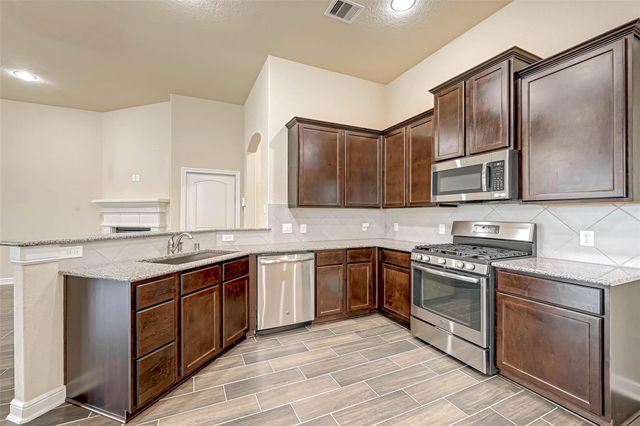 4903 Windy Poplar Trail, Rosenberg, TX 77471