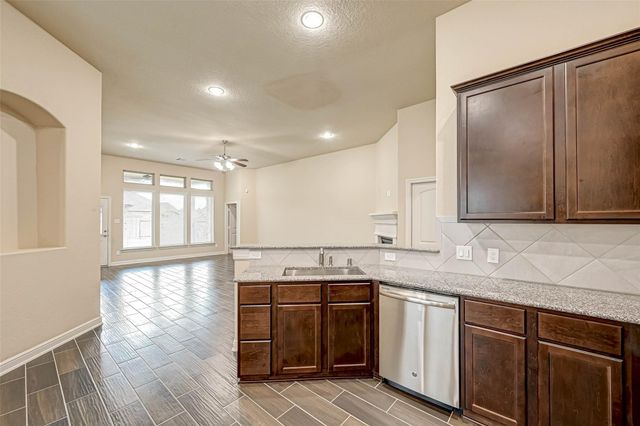 4903 Windy Poplar Trail, Rosenberg, TX 77471