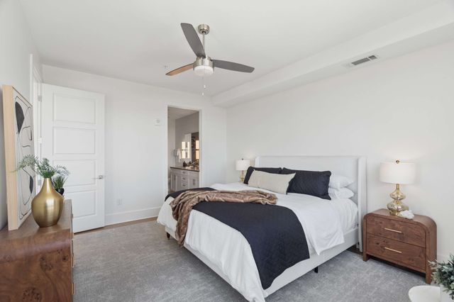 20 Rutledge St Apt 609, Nashville, TN 37210
