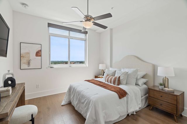 20 Rutledge St Apt 609, Nashville, TN 37210
