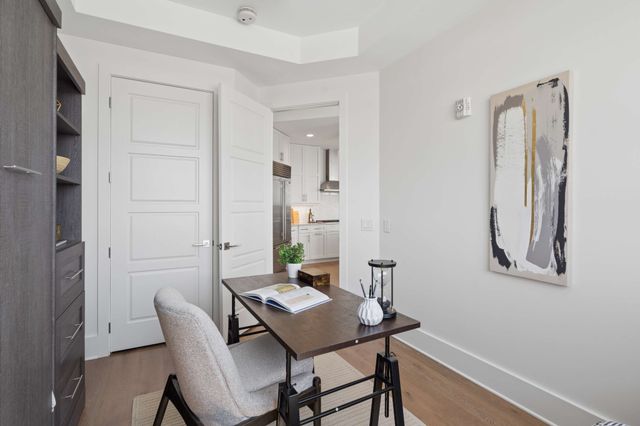 20 Rutledge St Apt 609, Nashville, TN 37210