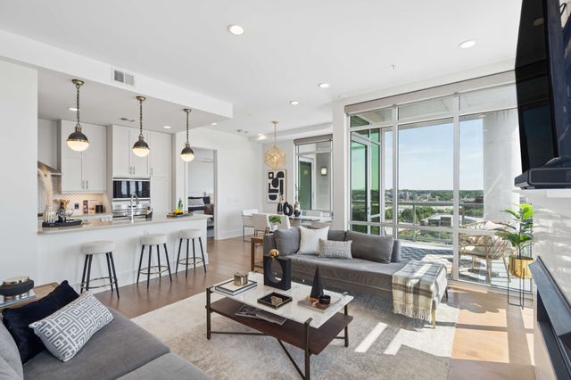20 Rutledge St Apt 609, Nashville, TN 37210