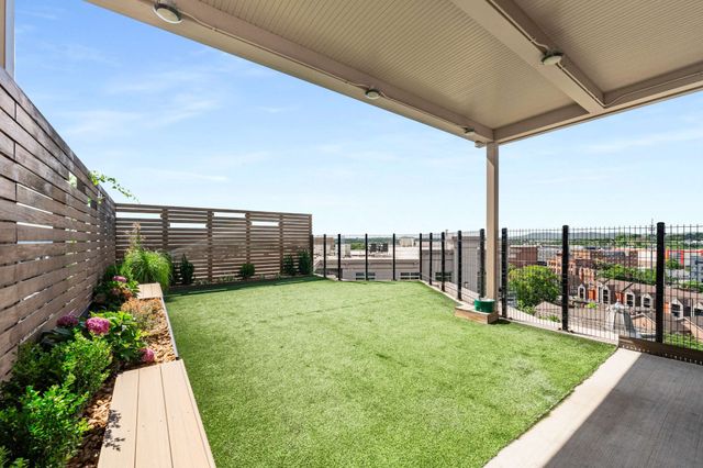 20 Rutledge St Apt 609, Nashville, TN 37210