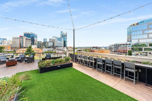 20 Rutledge St Apt 609, Nashville, TN 37210