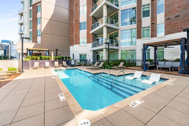 20 Rutledge St Apt 609, Nashville, TN 37210