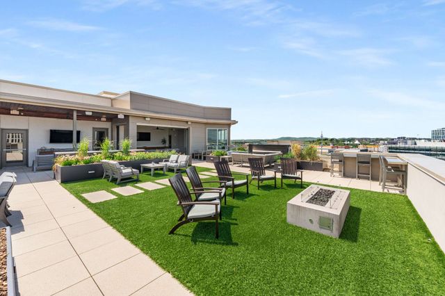 20 Rutledge St Apt 609, Nashville, TN 37210