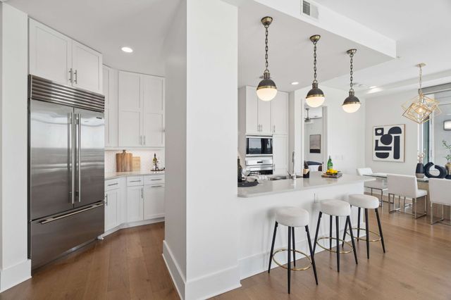 20 Rutledge St Apt 609, Nashville, TN 37210