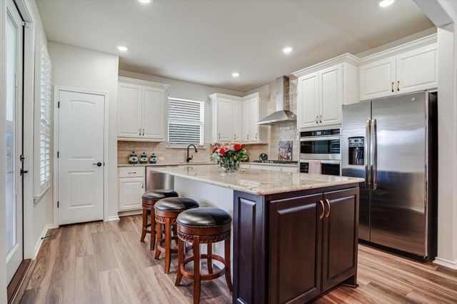 213 Coachsmith ST, Georgetown, TX 78633