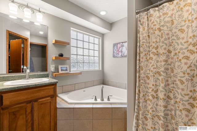 22920 Kalvin Court, Eagle, NE 68347