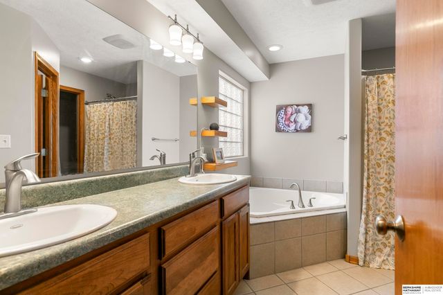 22920 Kalvin Court, Eagle, NE 68347