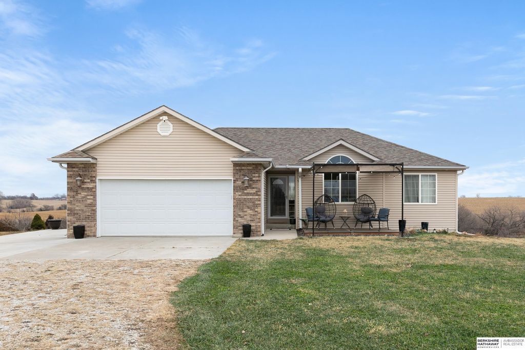 22920 Kalvin Court, Eagle, NE 68347