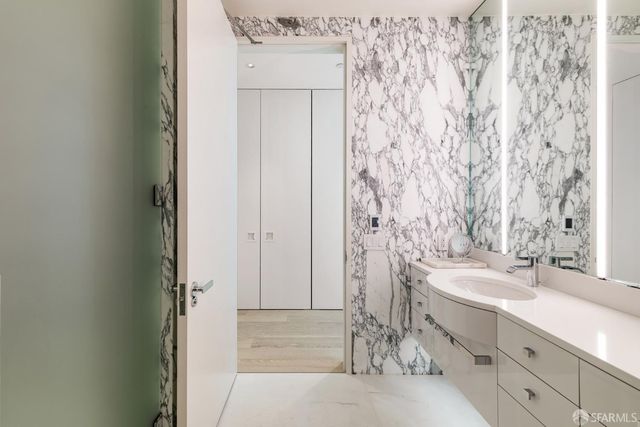 181 Fremont Street 65D, San Francisco, CA 94105