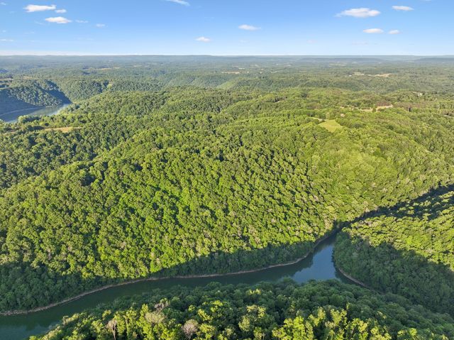 8 Rocky Top, Sparta, TN 38583