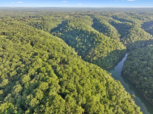 8 Rocky Top, Sparta, TN 38583