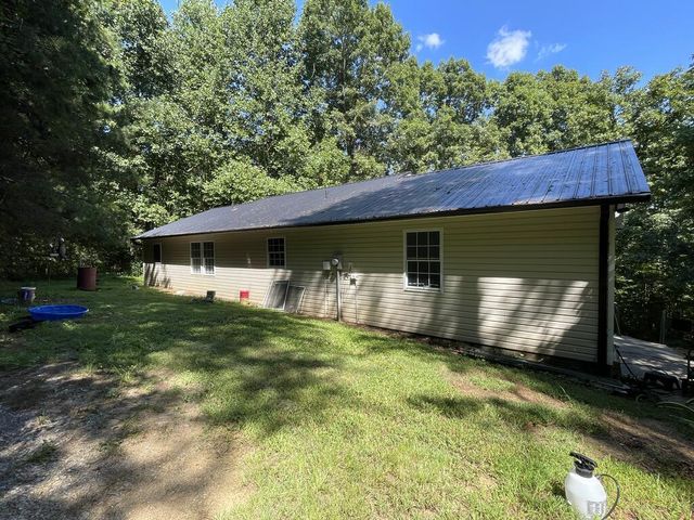 4128 E Jimmy Drive, Rocky Face, GA 30740