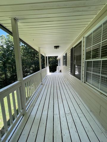 4128 E Jimmy Drive, Rocky Face, GA 30740