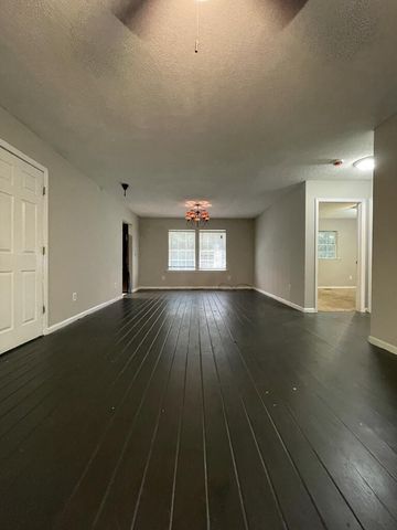 4128 E Jimmy Drive, Rocky Face, GA 30740