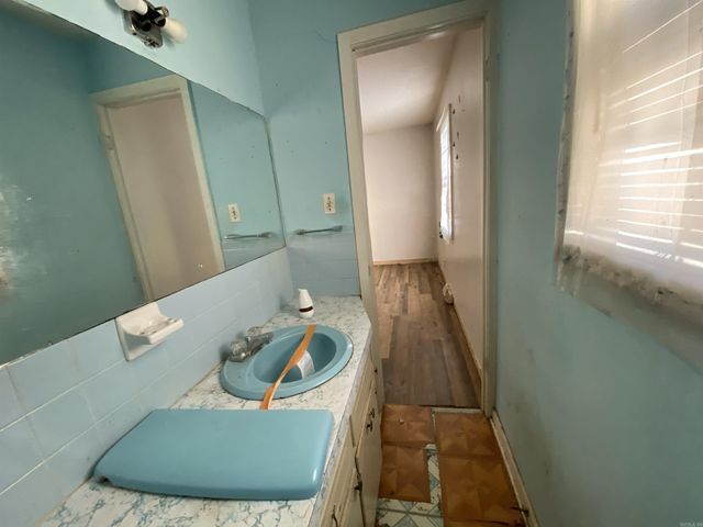 101 N 10th Avenue, Paragould, AR 72450